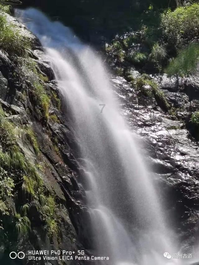 逃出塞里洛斯村